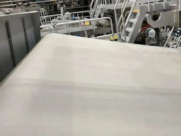 PFM SCREEN's high-speed household paper press felt helped TranLin's two high-speed crescent toilet paper machines to start up smoothly