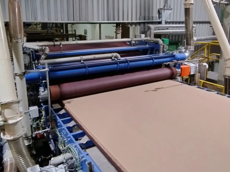 Preheating Applications of Polyester Spiral Mesh Belts in the Wood Industry: Essential for MDF, PB, and OSB Board Production